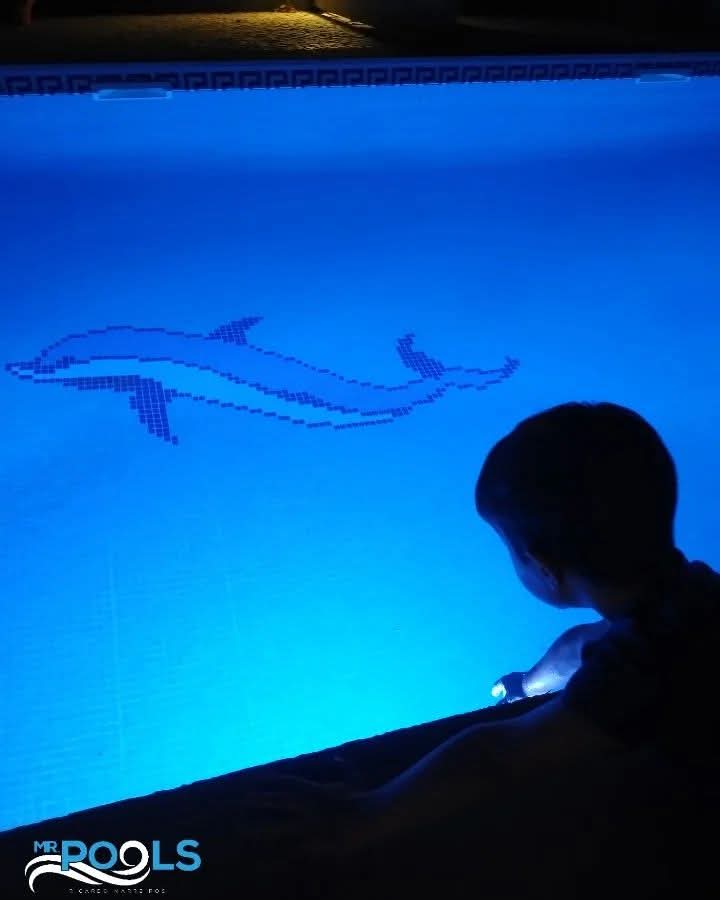 Piscina em manutenção